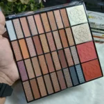 Mocallure Pro Artistic All-in-One Eyeshadow & Blush Masterpiece Palette