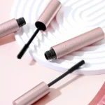 BOB Long Velvet Holds Volumizing Mascara